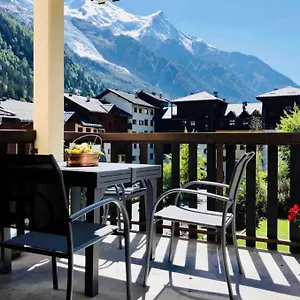 Mont Blanc 25, Vue Mont Blanc, Balcon, Parking Chamonix
